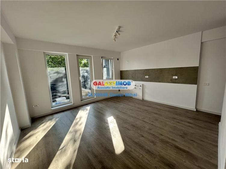 Apartament cu 2 camere semidecomandat în Central — fotografia 1