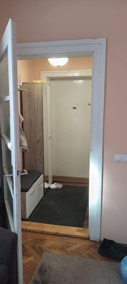 Apartament cu 3 camere decomandat în Orașul de Jos