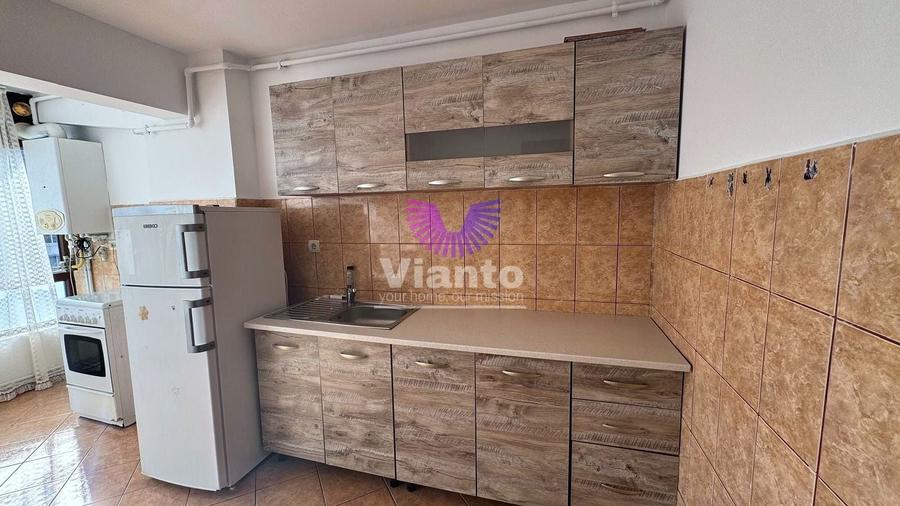 Apartament cu 2 camere decomandat, mobilat în Central