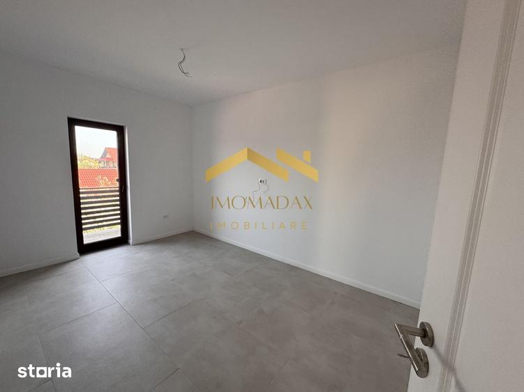 Casă cu 4 camere cu Teren 250 Mp în Sânmihaiu Român