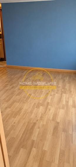 Apartament cu 3 camere semidecomandat în Tătărași