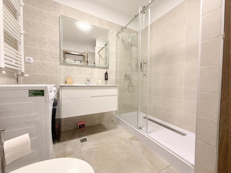 Apartament cu 2 camere semidecomandat, mobilat în Mamaia-Sat