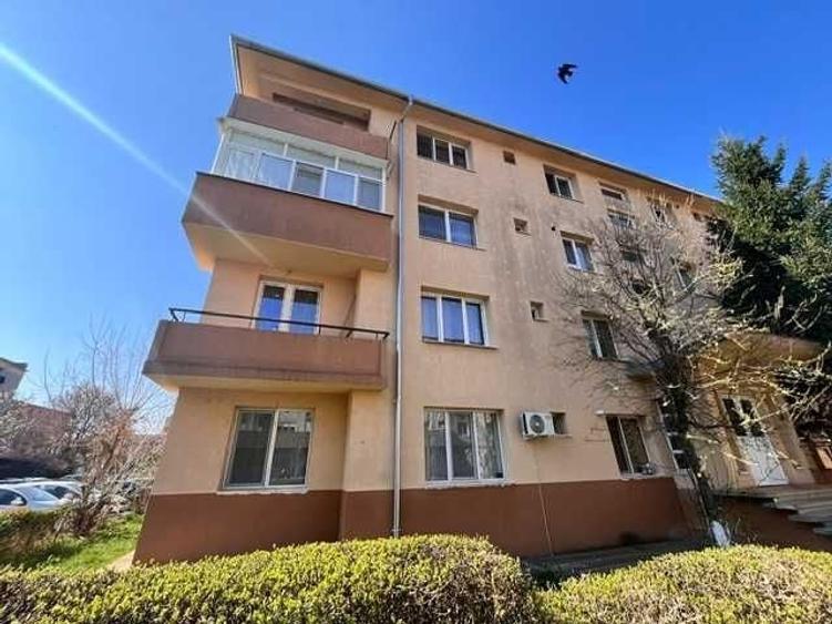 Apartament cu 2 camere nedecomandat în Strei
