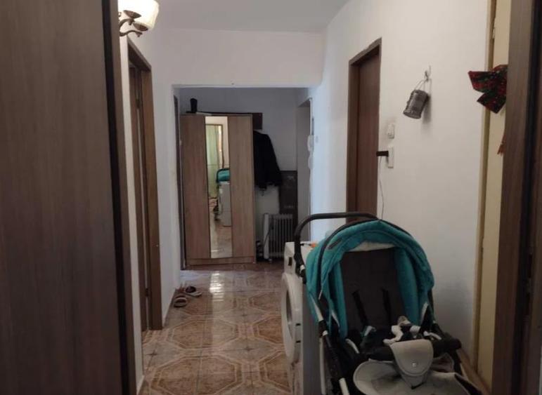 Vanzare Apartament 2 Camere Decomandat Piata Sudului-Cercetatorilor - 1