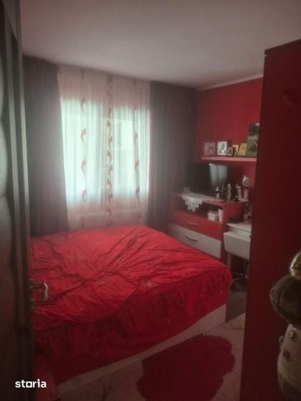 Apartament cu 2 camere în Micro 17