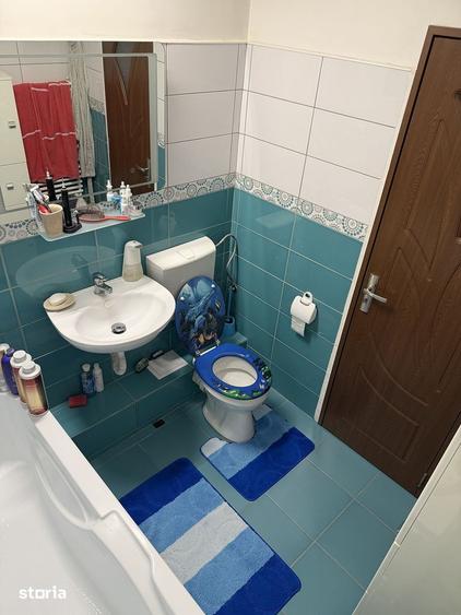 Apartament cu 3 camere decomandat în Crângași