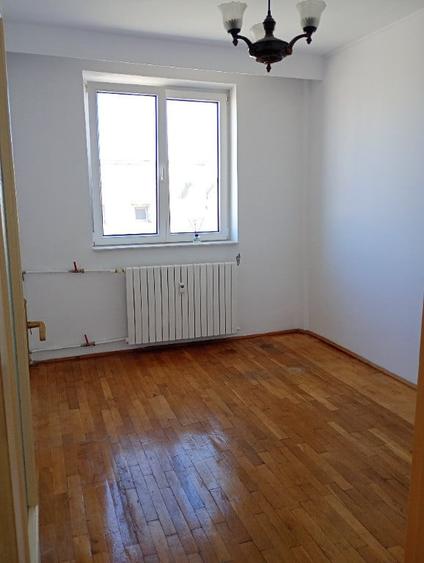 Apartament cu 4 camere decomandat în Ultracentral