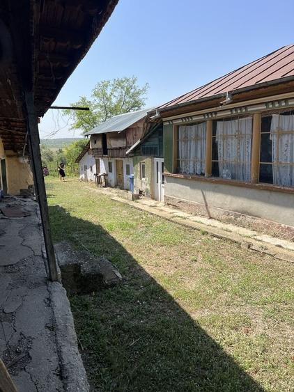 Casă cu 3 camere în Călugăreni