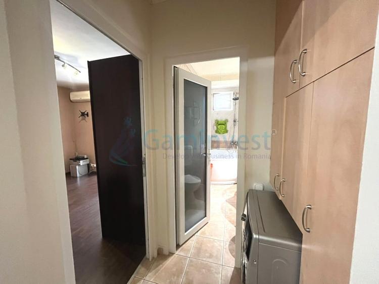 Apartament cu 3 camere decomandat, mobilat în Dacia
