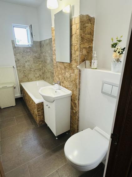 Apartament cu 2 camere decomandat în Gară