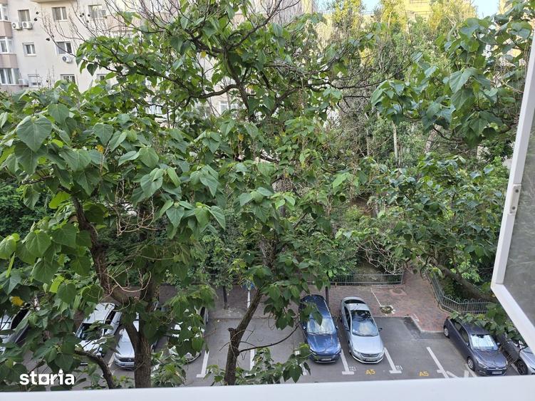 Proprietar,vand garsoniera, metrou Piata Muncii, 42 mp utili, etaj 4/8 - 11