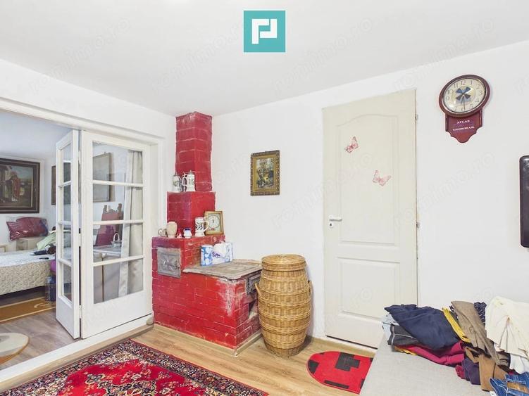 Casă cu 2 camere cu Teren 1000 Mp în Covăsinț