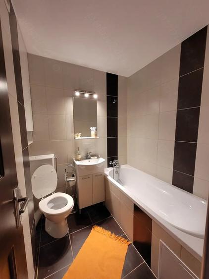 Apartament cu 2 camere decomandat în Periferie