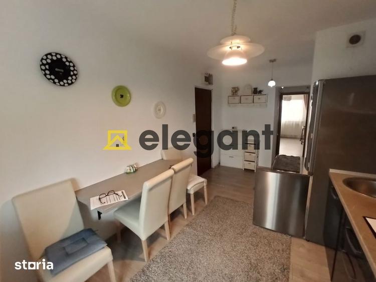 Apartament cu 3 camere decomandat, mobilat în Calea București