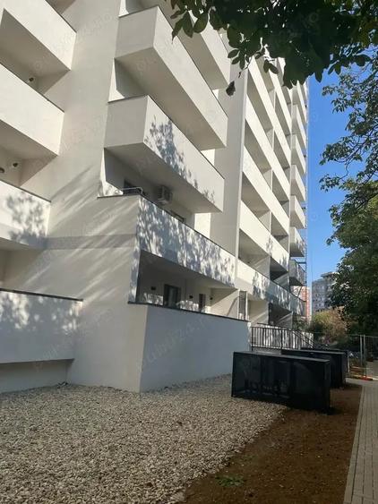 Apartament cu 2 camere semidecomandat în Păcii