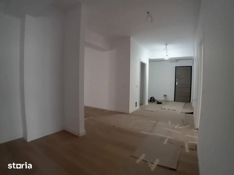 Apartament cu 4 camere decomandat în Herăstrău