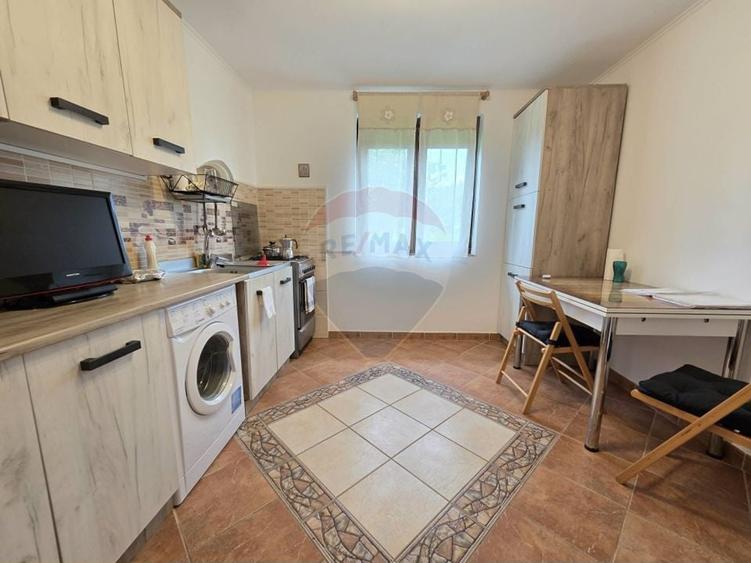 Casă individuală cu 2 camere cu Teren 610 Mp în Armeni