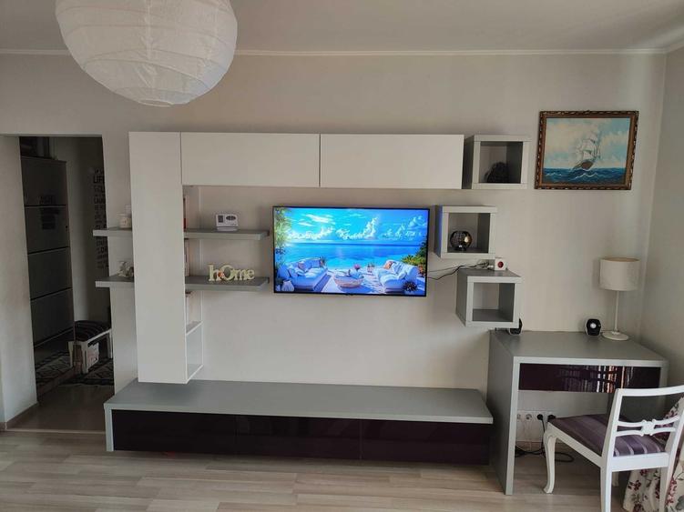 Apartament cu 2 camere semidecomandat în Exterior Vest
