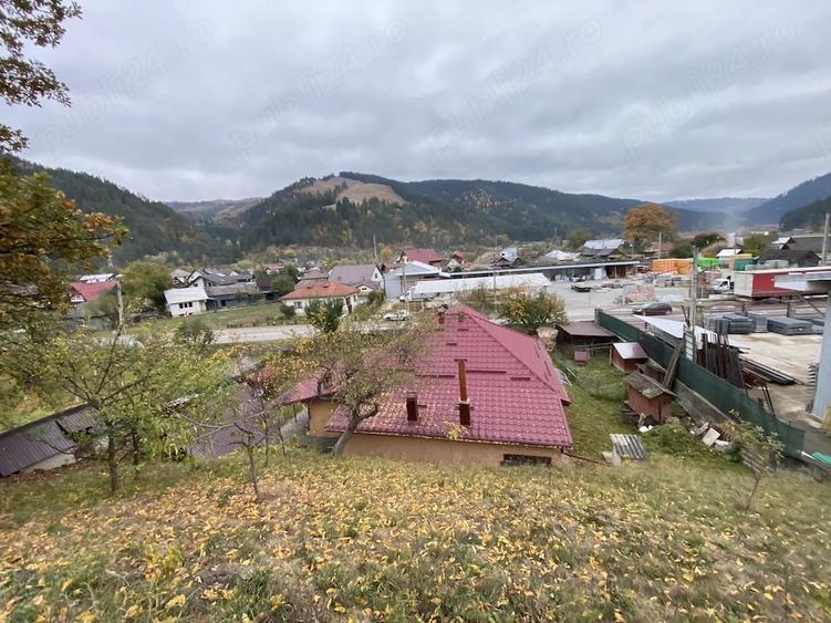 Casă cu 5 camere cu Teren 1000 Mp în Topoliceni