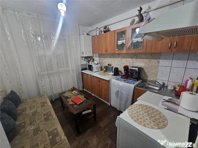 Garsonieră decomandată în Central