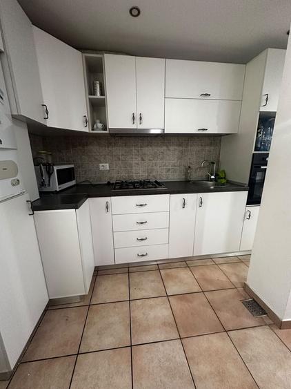 Apartament 2 camere decomandat - 1