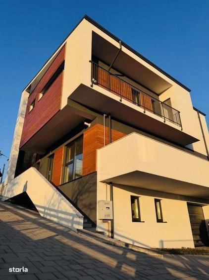 Casă cu 4 camere în Central