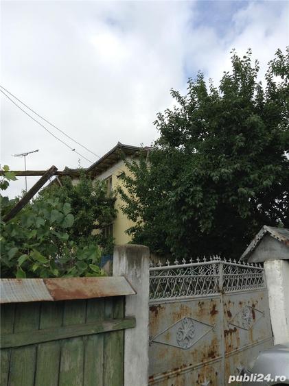 Casă cu 6 camere cu Teren 8000 Mp în Mircești