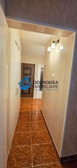 Apartament cu 2 camere decomandat, mobilat în E3