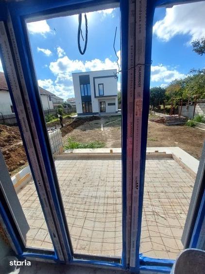 Casă cu 5 camere cu Teren 465 Mp în Cumpăna