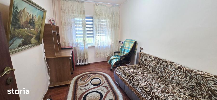 Apartament cu 3 camere în Ultracentral