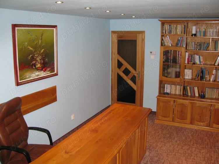 Casă cu 6 camere cu Teren 608 Mp în Câlnic