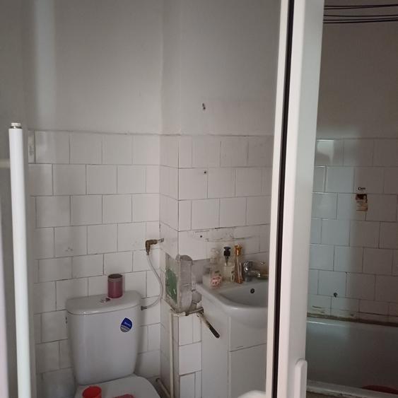 Apartament cu 2 camere decomandat în Hărmanului