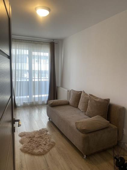 Apartament cu 3 camere în Florești