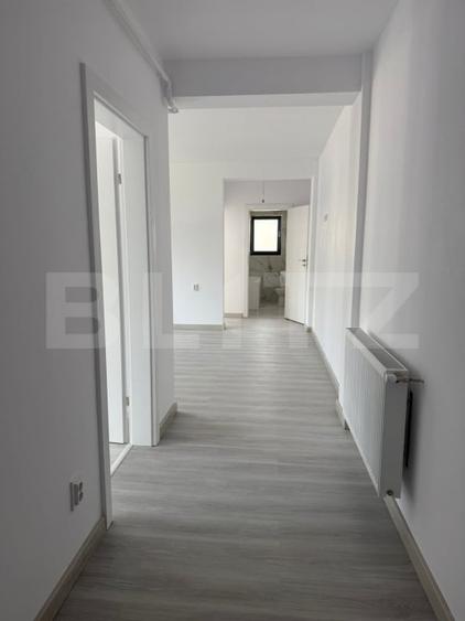 Apartament cu 3 camere decomandat în Vișani