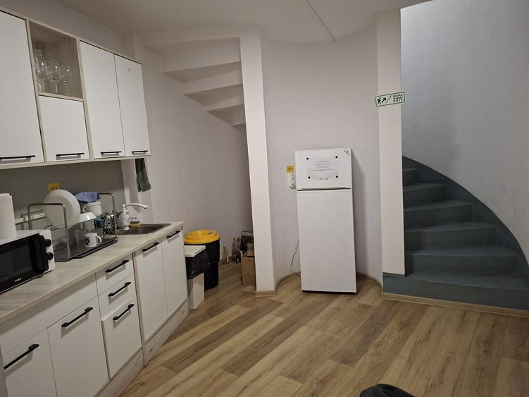 Spațiu comercial, de 160 mp, în Jigodin-Băi