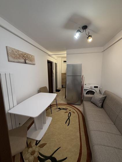Apartament cu 2 camere decomandat în Nicolina