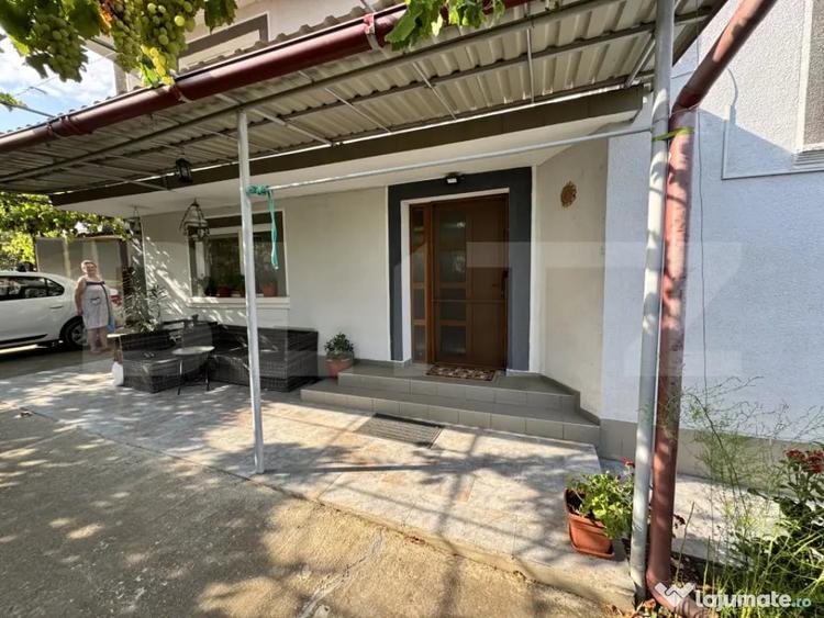 Casă cu 4 camere cu Teren 1400 Mp în Central