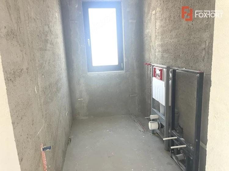 Casă cu 4 camere cu Teren 333 Mp în Urseni