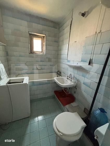 Apartament cu 3 camere decomandat în Micro 12