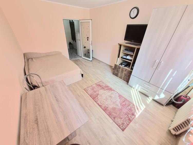 Garsonieră decomandată în Țiglina 1