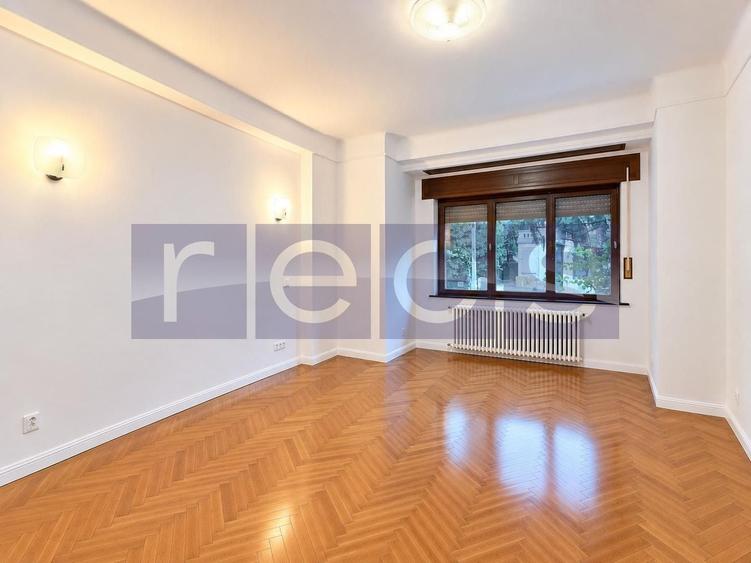 Apartament cu 4 camere în Aviatorilor