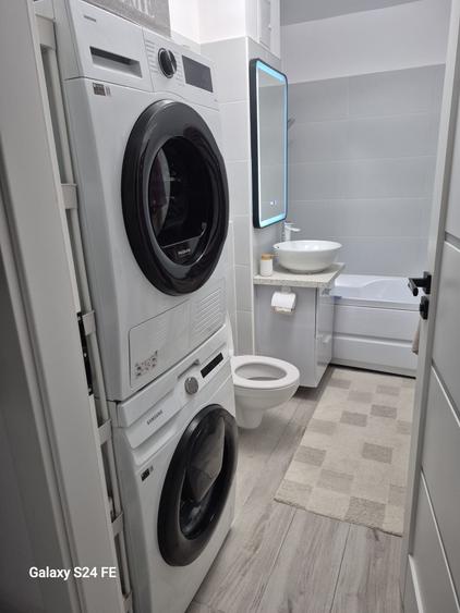 Apartament cu 2 camere decomandat în Lazaret