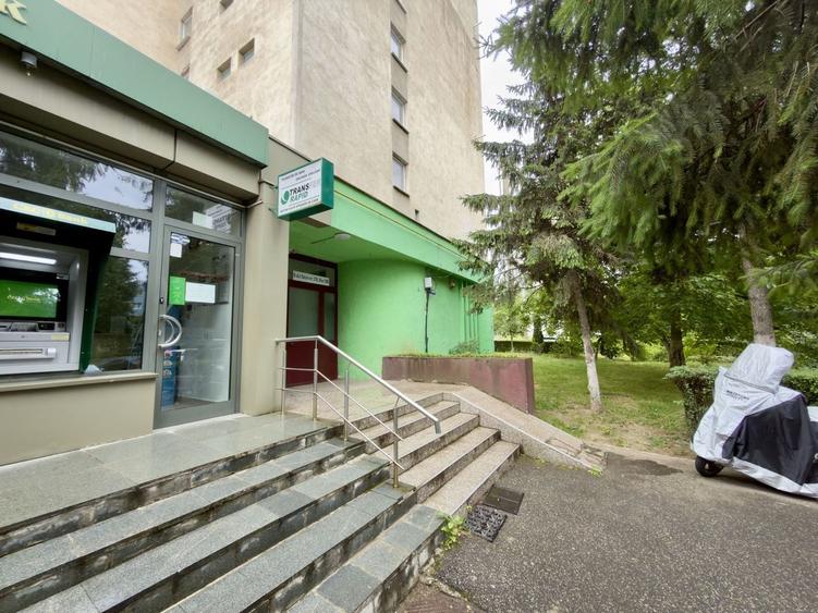 Garsonieră decomandată, mobilată în Astra