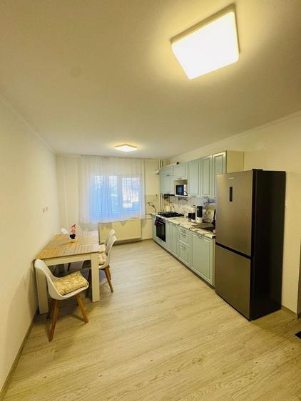 Apartament cu 2 camere semidecomandat, mobilat în Olteniței