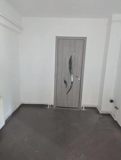 Apartament cu 2 camere decomandat în Energiei