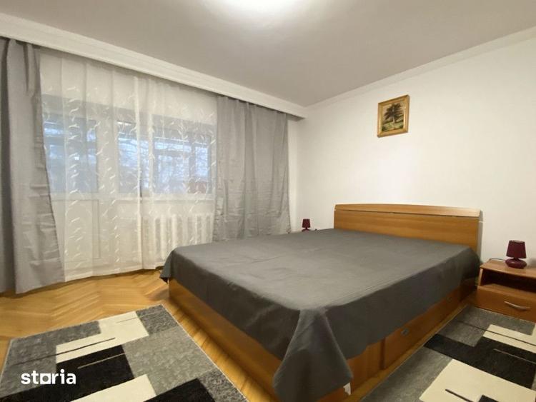 Apartament cu 3 camere decomandat în Faleza Nord