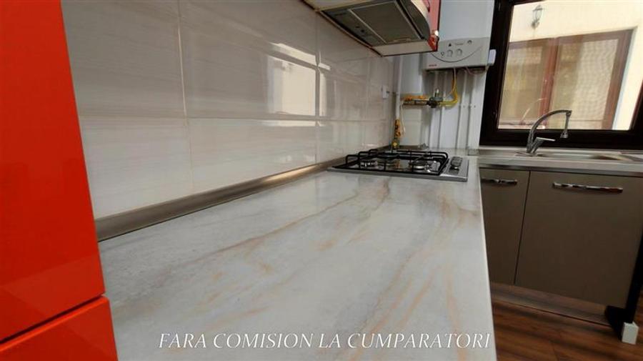 Apartament cu 2 camere semidecomandat, mobilat în Libertății