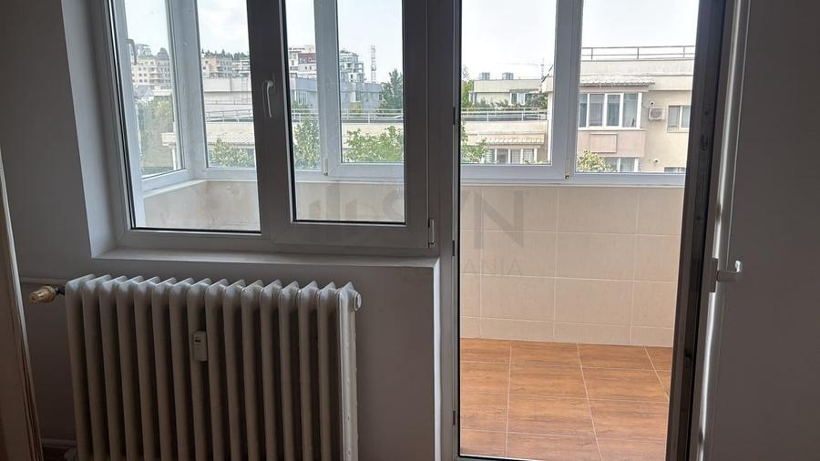 Apartament cu 2 camere decomandat în Aviației