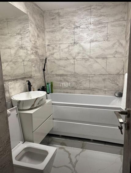 Inchirirez / chirie apartament 4 camere zona Lotus - Nufarul