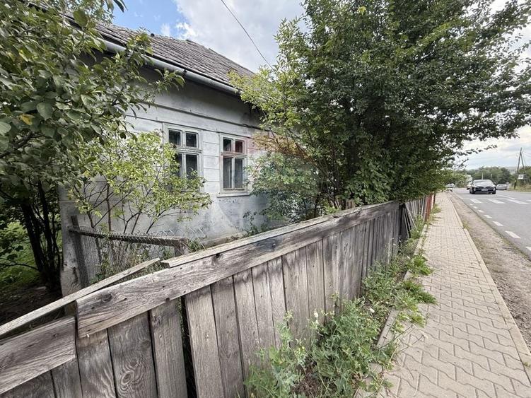 Casă individuală cu 3 camere cu Teren 2174 Mp în Călata